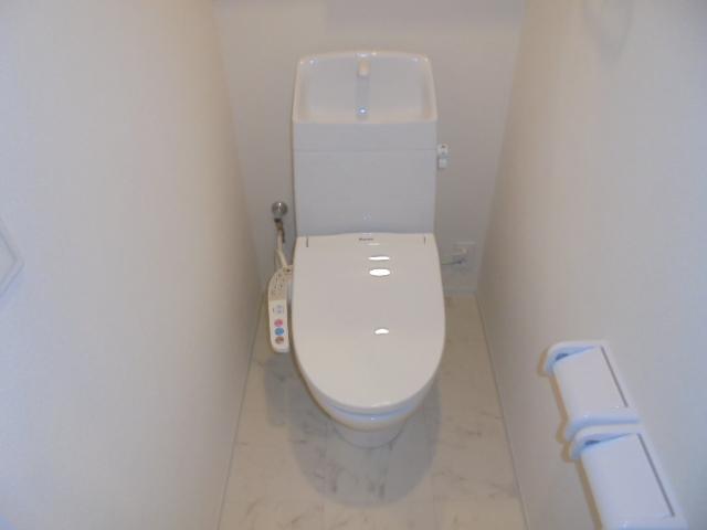 トイレ　シャワー付トイレ