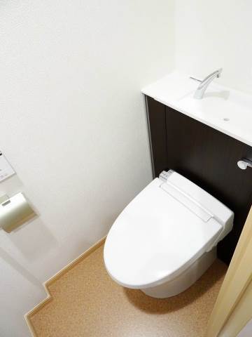 トイレ　別号室