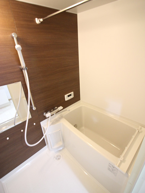 バス・シャワールーム　※写真は同型タイプ、現況優先。