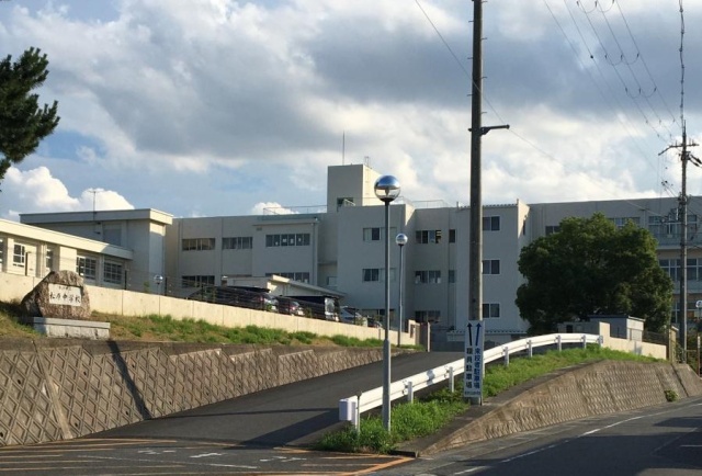 中学校　草津市立松原中学校（中学校）まで1400m