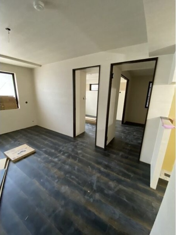 居室・リビング　退去予定につき同タイプ別号室の画像です。