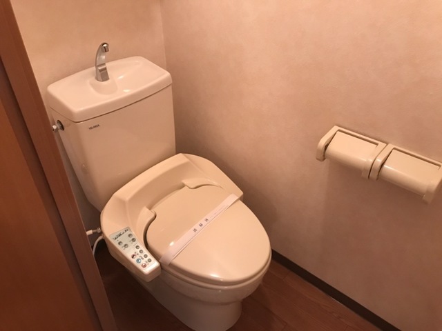 トイレ　シャワー付トイレ