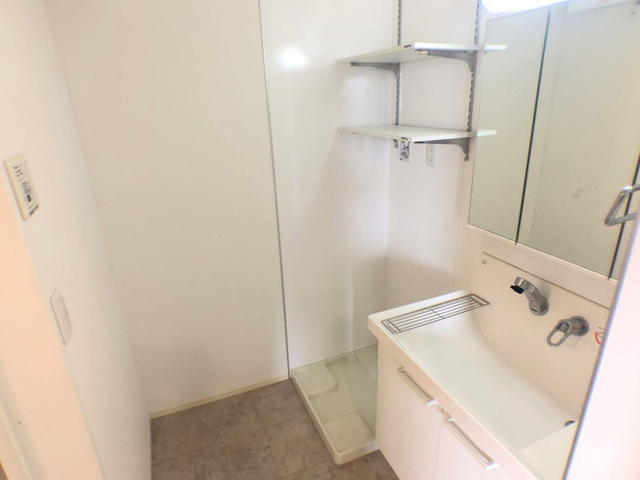 トイレ　温水洗浄暖房便座