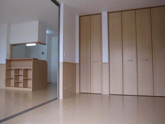 収納　※別号室参考写真です