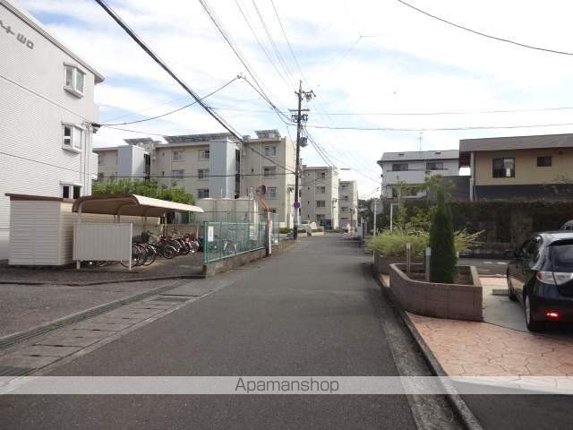 その他　前面道路（その他）まで2m