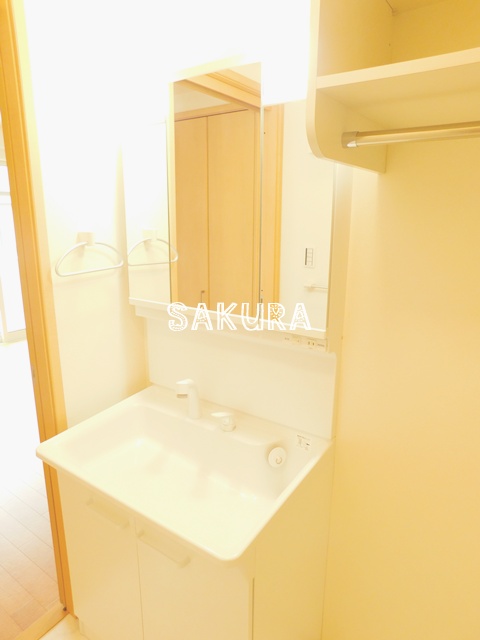 洗面設備　忙しい朝には欠かせない洗面所です♪