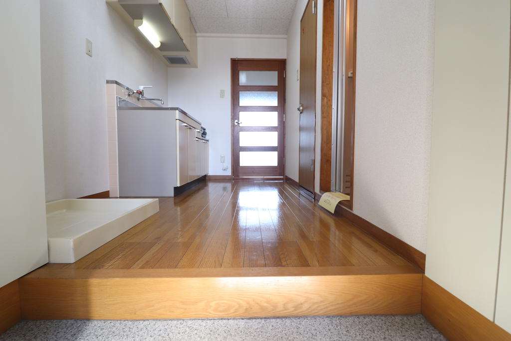 玄関　玄関開けるとこんな感じです！
