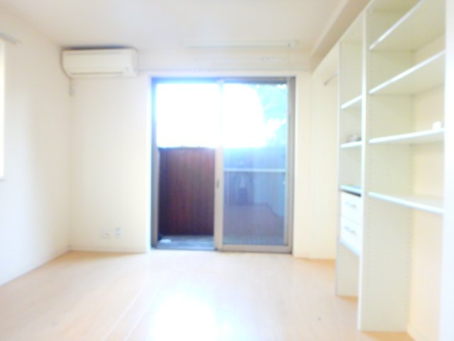 居室・リビング　他のお部屋の参考写真となります。