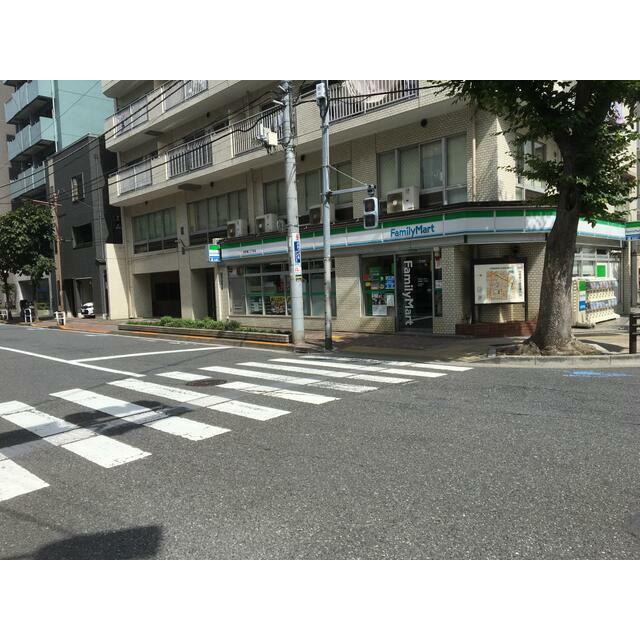 コンビニ　ファミリーマート浅草橋二丁目店（コンビニ）まで121m