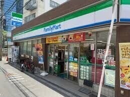 コンビニ　ファミリーマートK2梅田東店（コンビニ）まで76m
