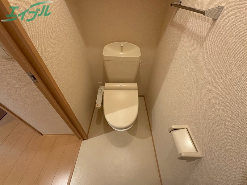 トイレ　別部屋参考写真です