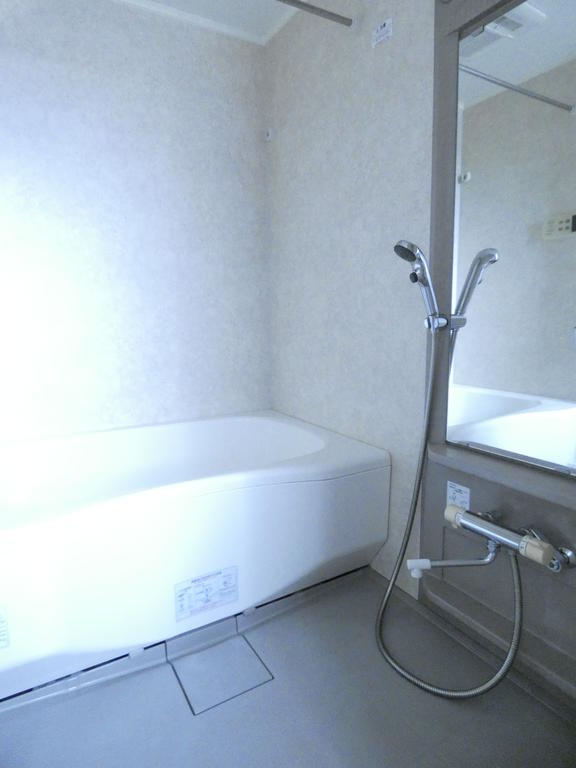 バス・シャワールーム　バス・シャワールーム※別部屋参考写真