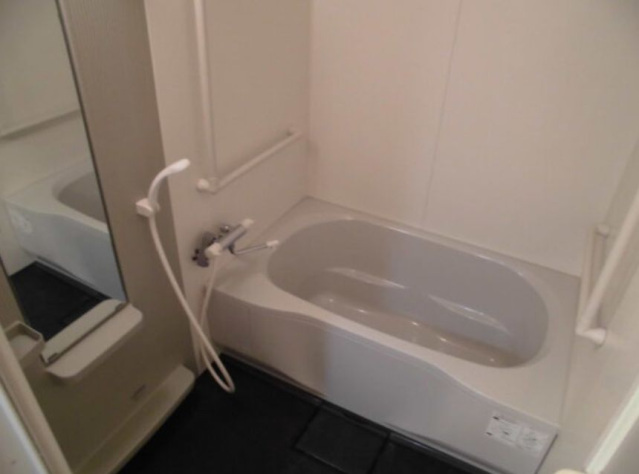 バス・シャワールーム　バス