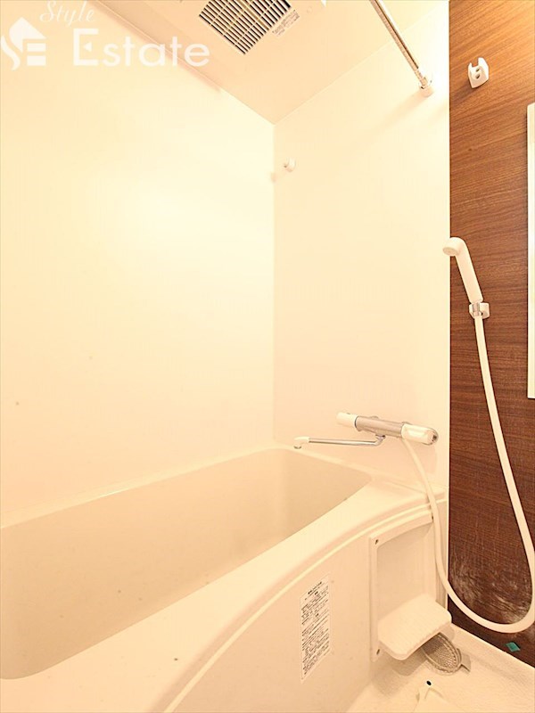 バス・シャワールーム　バスルーム