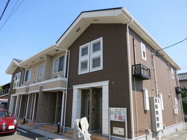 建物外観　落ち着いた雰囲気の外観です