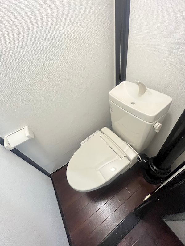 トイレ　トイレもきれいです