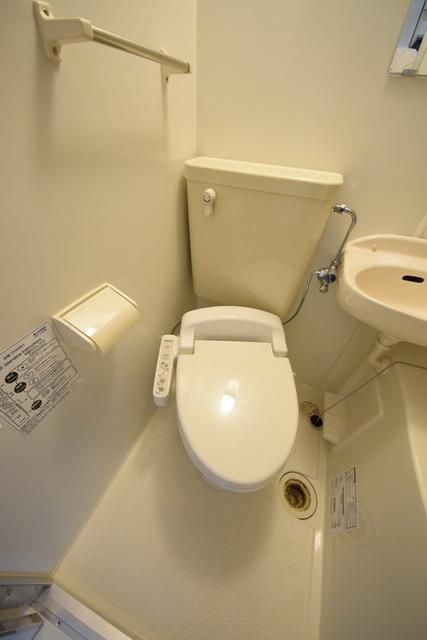 トイレ　★お部屋探しは株式会社タウンハウジング東京まで★