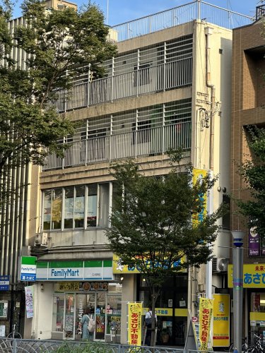 コンビニ　ファミリーマート 広小路葵店（コンビニ）まで152m