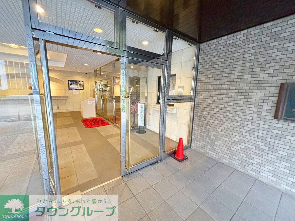 エントランス　お問合せはタウンハウジングまで！※現地待合わせ相談可能