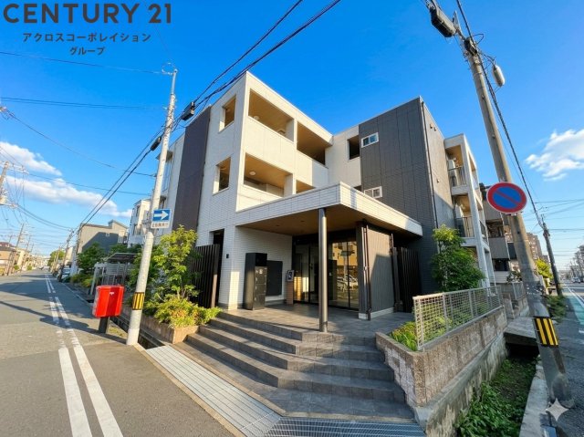 建物外観　安心のオートロック付き♪