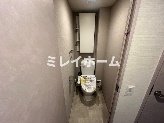 トイレ　同建物内別のお部屋の参考写真になります。