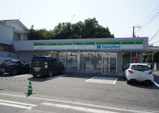 コンビニ　ファミリーマート世田谷弦巻五丁目店（コンビニ）まで418m