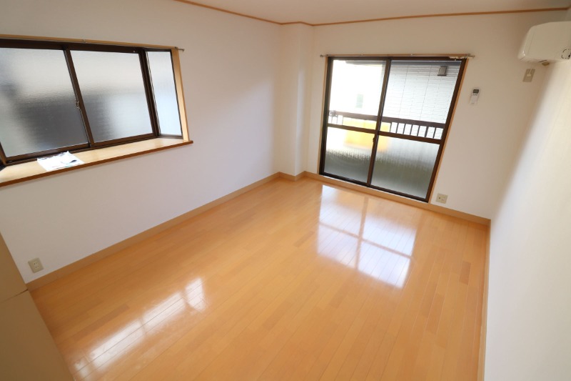 居室・リビング　明るく綺麗なお部屋です