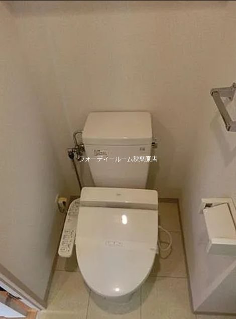 トイレ　別号室参考写真