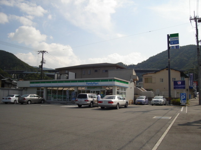 その他　コンビニ（その他）まで800m