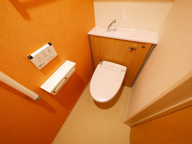 トイレ　コンパクトで使いやすいトイレです
