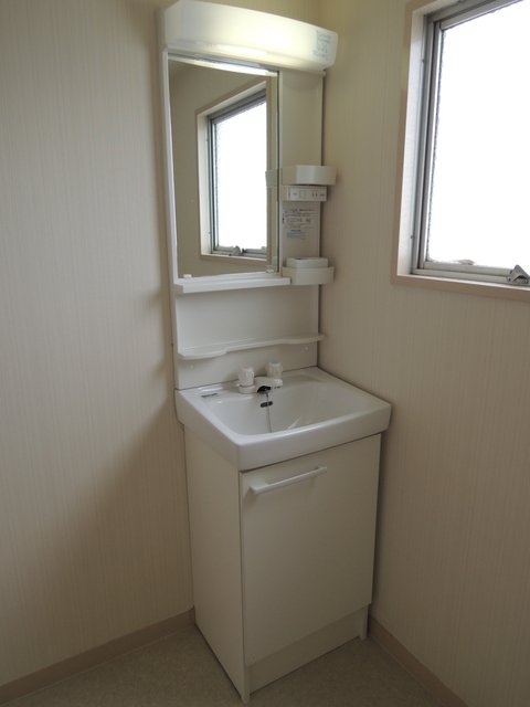 洗面設備　他のお部屋の写真です