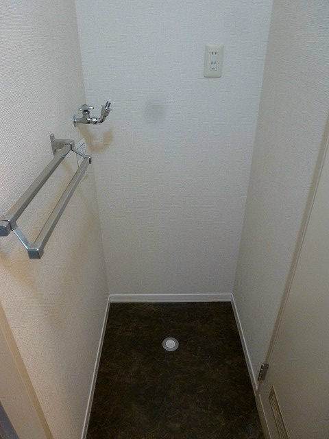 その他　洗濯機置き場 写真は102号室です（参考）
