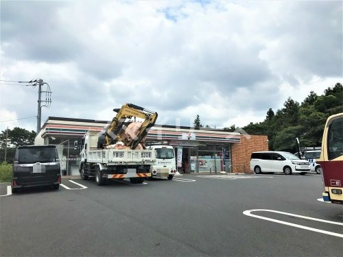 コンビニ　セブンイレブン 新柏2丁目店（コンビニ）まで937m