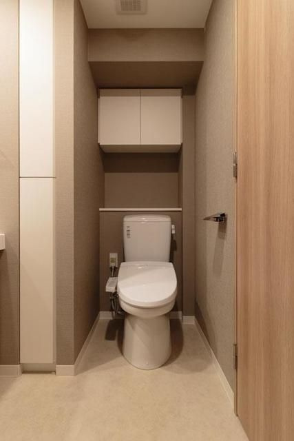トイレ　※反転タイプの写真を使用しています。