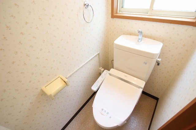 トイレ　同物件別部屋