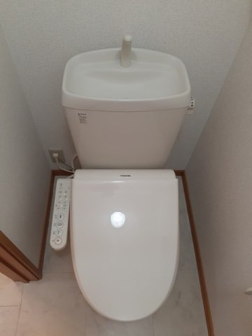 トイレ　落ち着いたトイレです