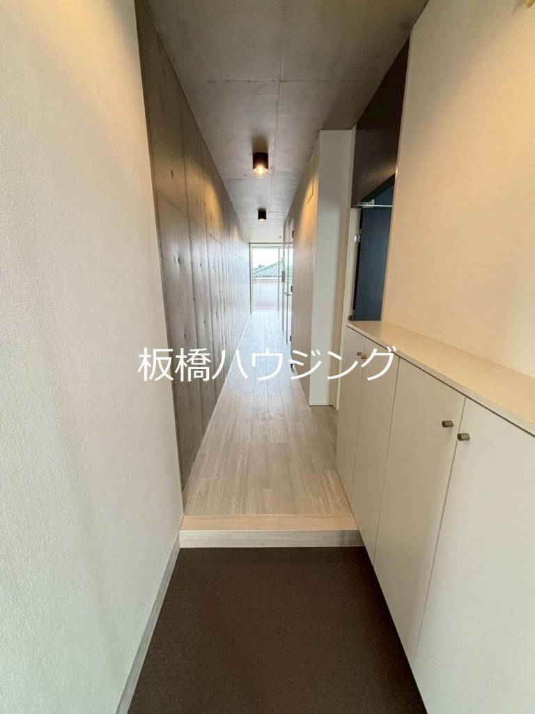玄関　廊下