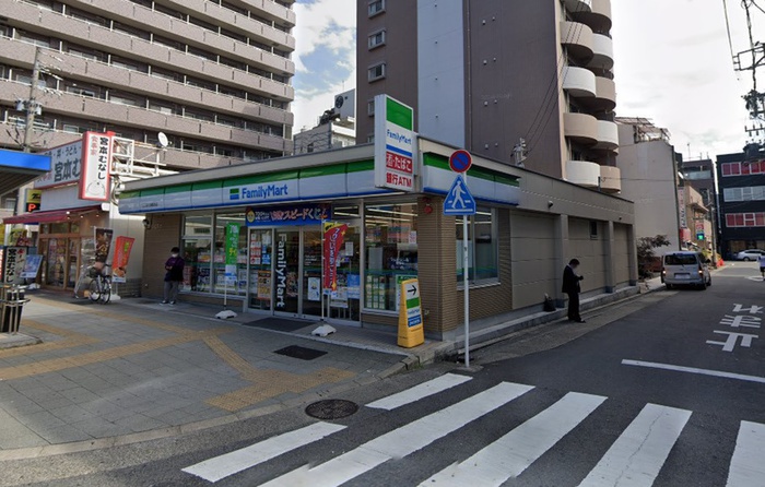 コンビニ　ファミリーマト名古屋大須観音店（コンビニ）まで220m