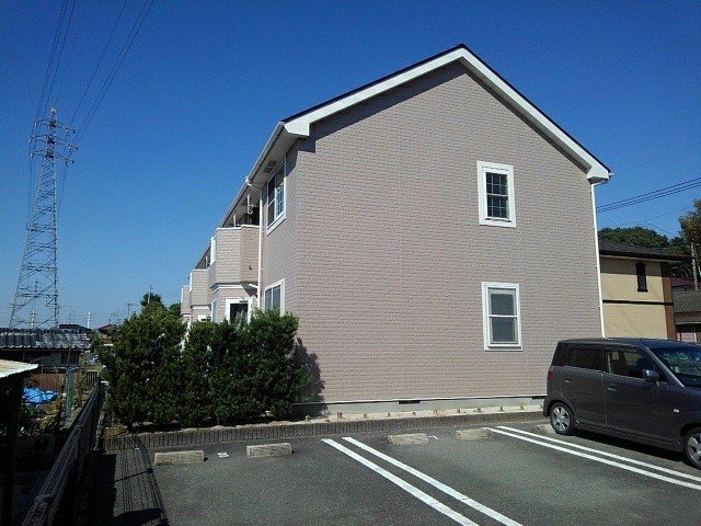 建物外観　落ち着いた雰囲気の外観です