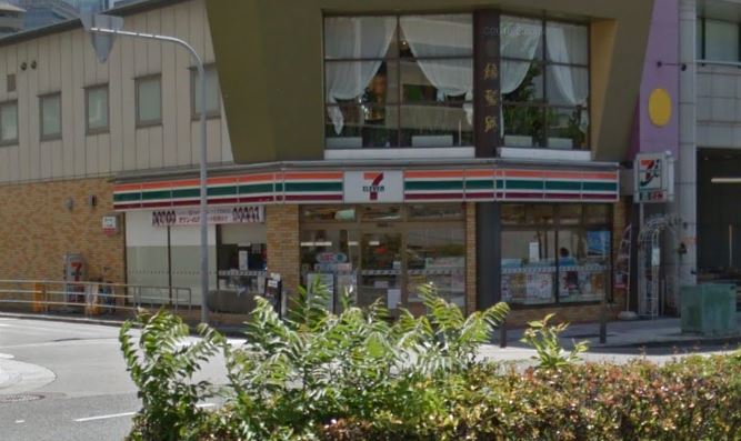 コンビニ　セブンーイレブン大阪大淀南１丁目店（コンビニ）まで688m