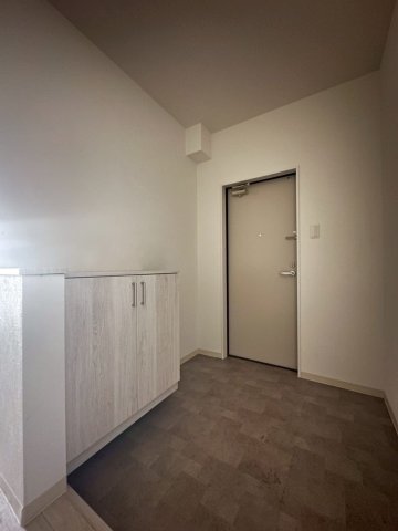 玄関　※別号室参考写真