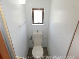 トイレ　※別部屋の室内写真となります。
