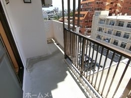 バルコニー　※別部屋の室内写真となります。
