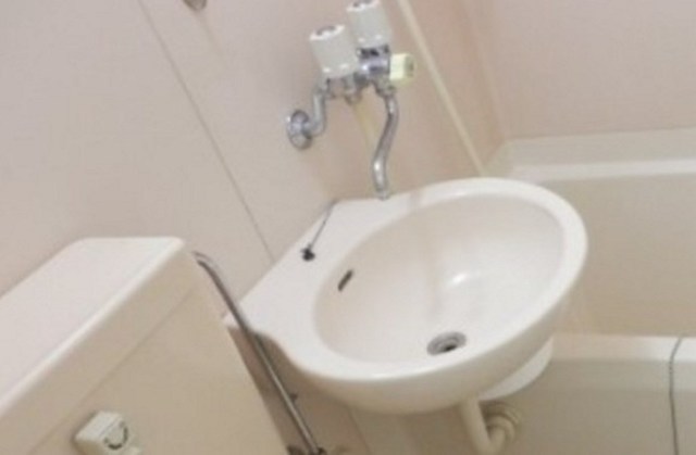 洗面設備　同仕様参考写真