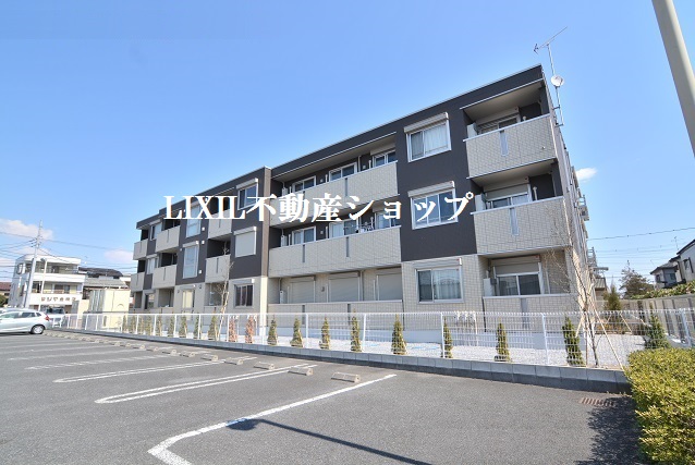 建物外観　吉川市内のお部屋探しなら当社にお任せ下さい！