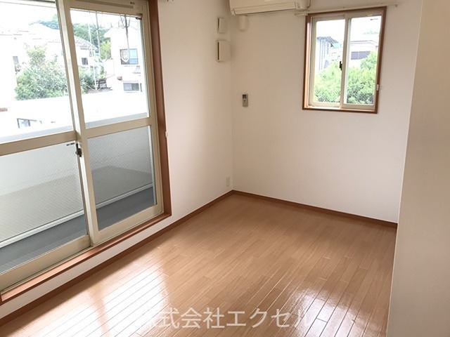 居室・リビング　開放的な10帖以上のLDKです。