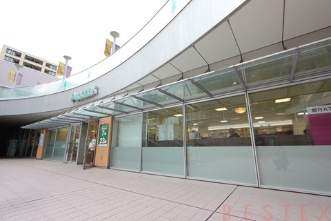 スーパー　ピーコックストア文京グリーンコート店（スーパー）まで633m