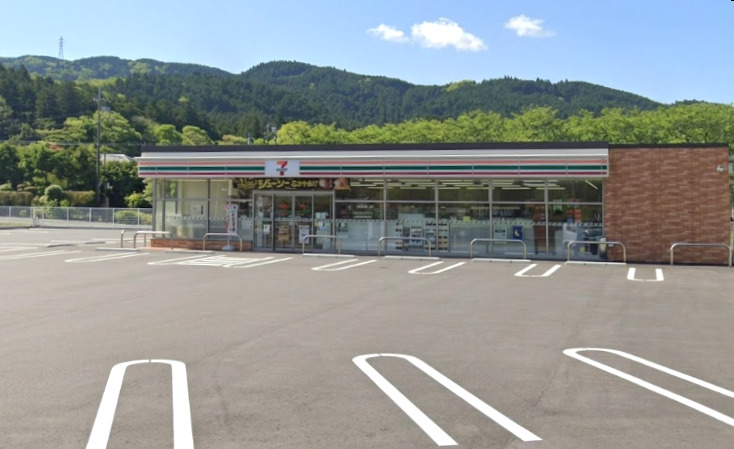 コンビニ　セブンイレブン 御殿場二の岡店（コンビニ）まで848m