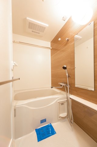 バス・シャワールーム　※写真は同タイプ住戸です。