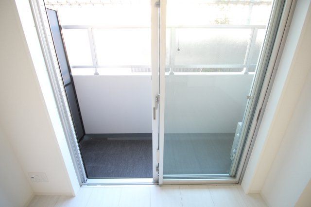 バルコニー　（別タイプ参考写真）ＭＡＸＩＶ王子ＲＩＣＯＴＴ　北区栄町